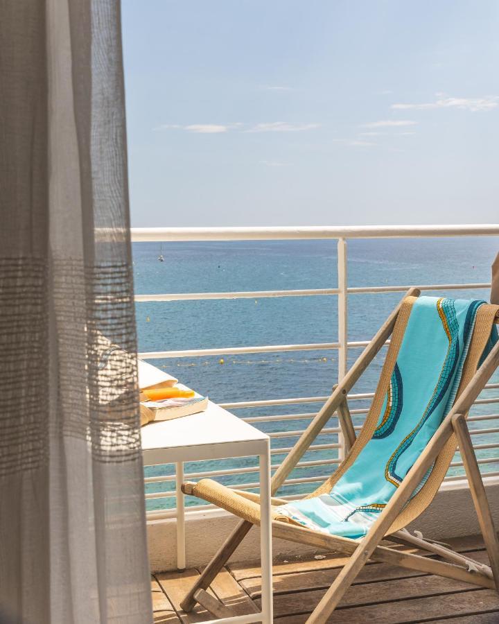Superior Suite with Sea View and Balcony